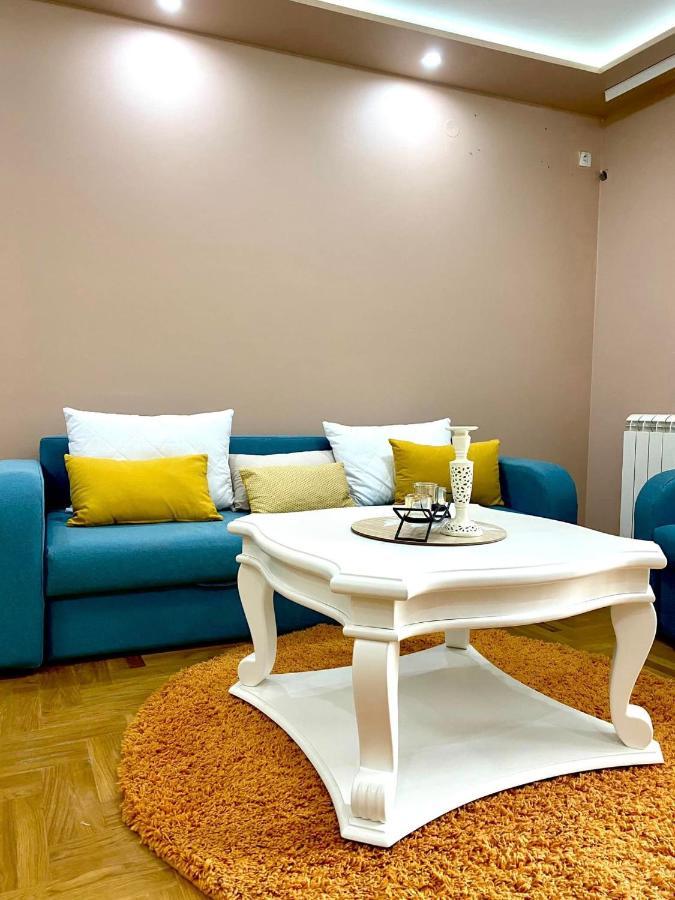 Apartman Diana Sremska Mitrovica Eksteriør billede