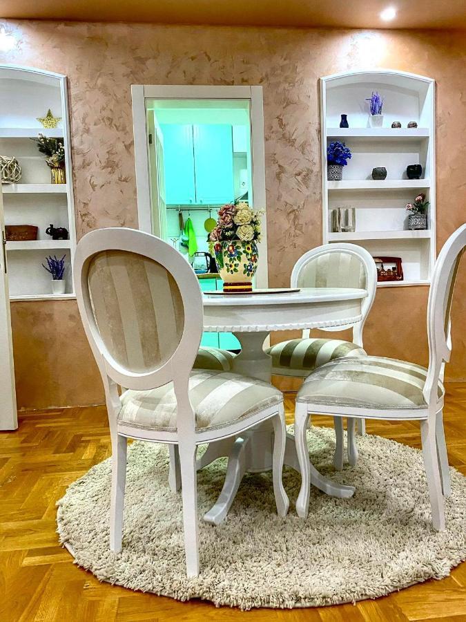 Apartman Diana Sremska Mitrovica Eksteriør billede